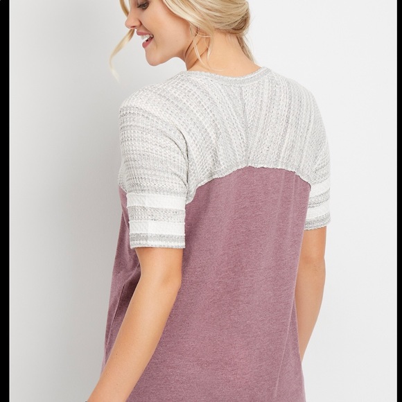 NWOT Maurices size XL or 2X graphic thermal sleeve - Picture 4 of 8